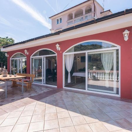 Apartments Barbara Supetarska Draga Ngoại thất bức ảnh