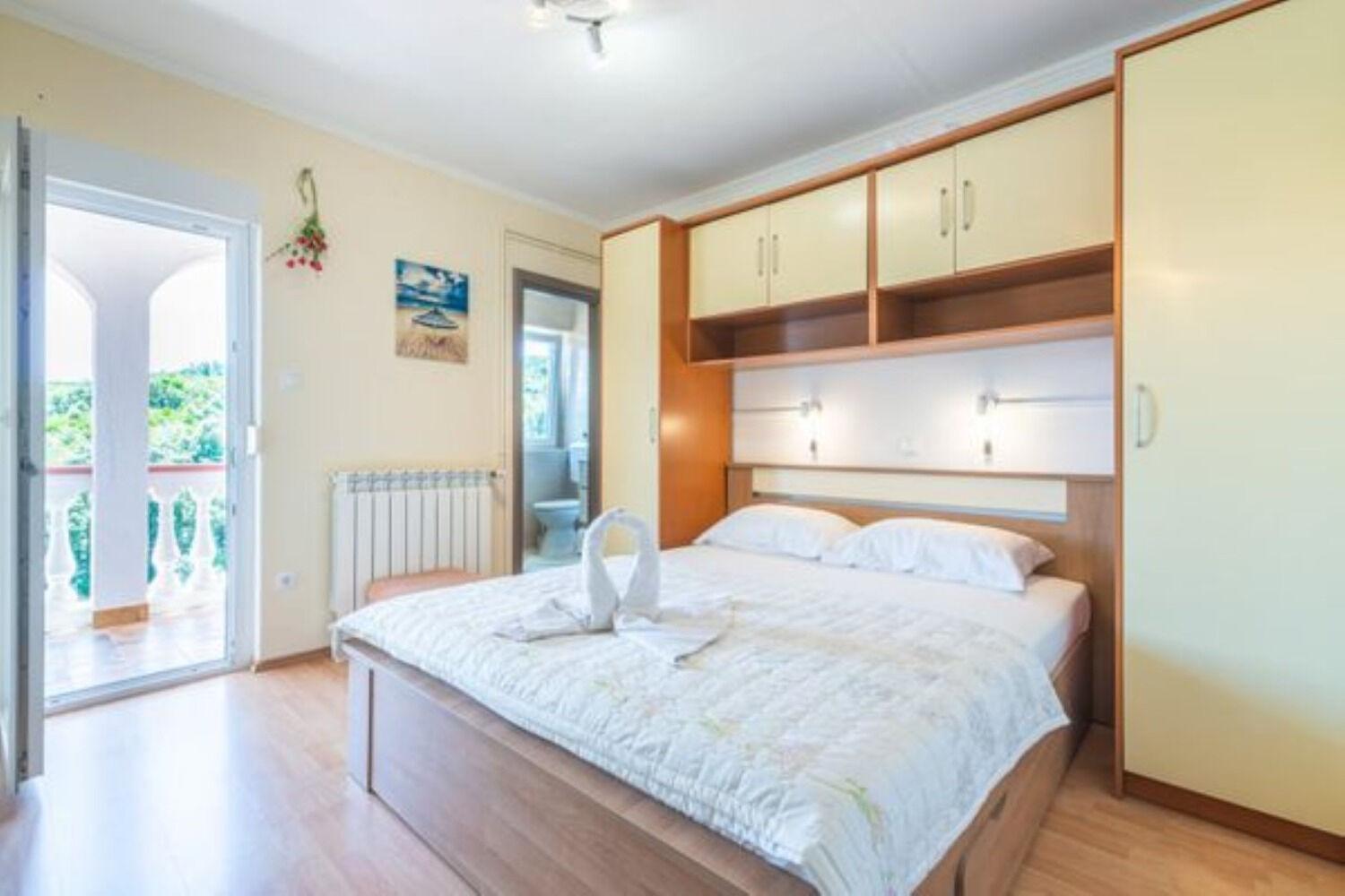 Apartments Barbara Supetarska Draga Ngoại thất bức ảnh