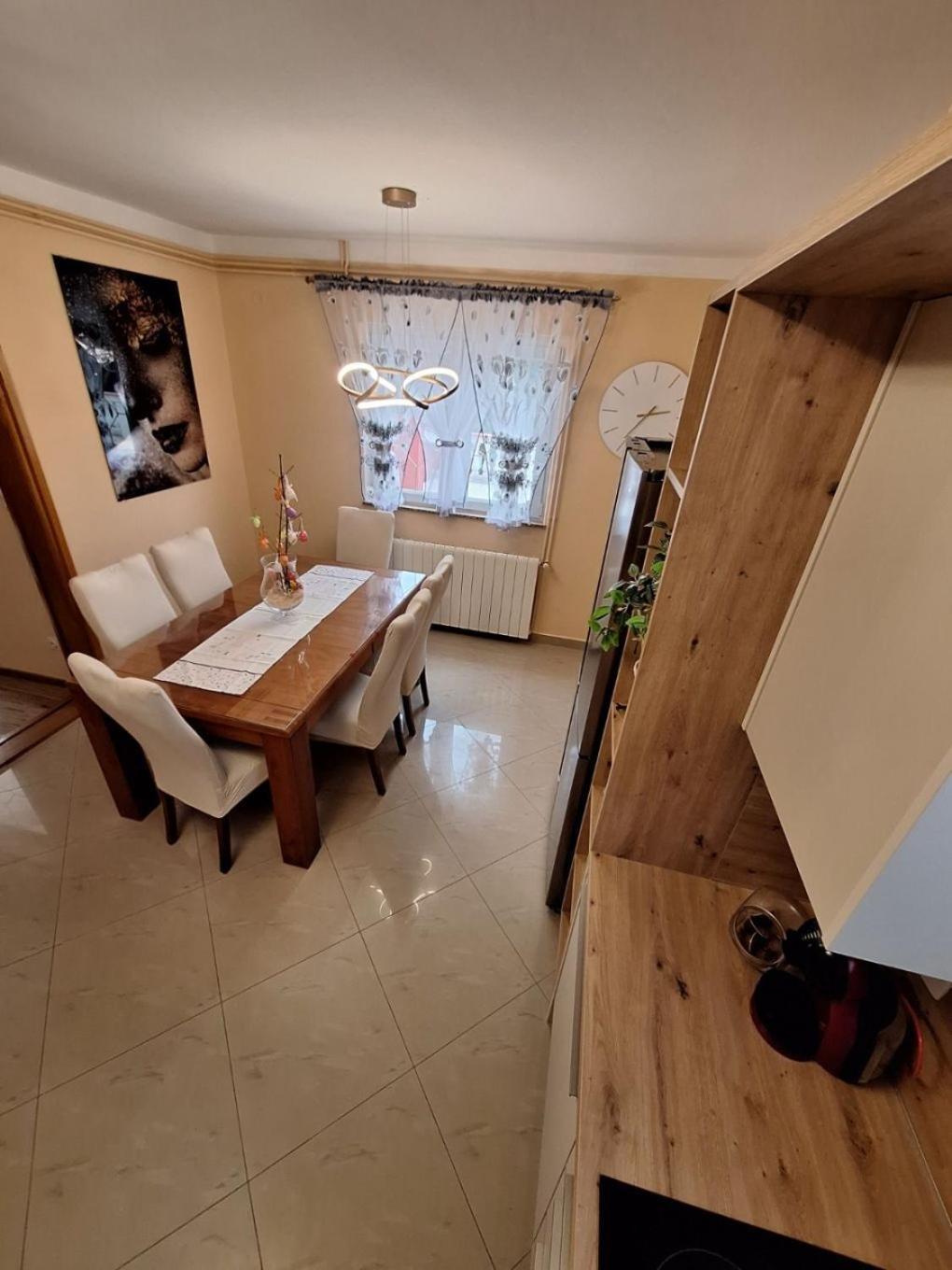 Apartments Barbara Supetarska Draga Ngoại thất bức ảnh